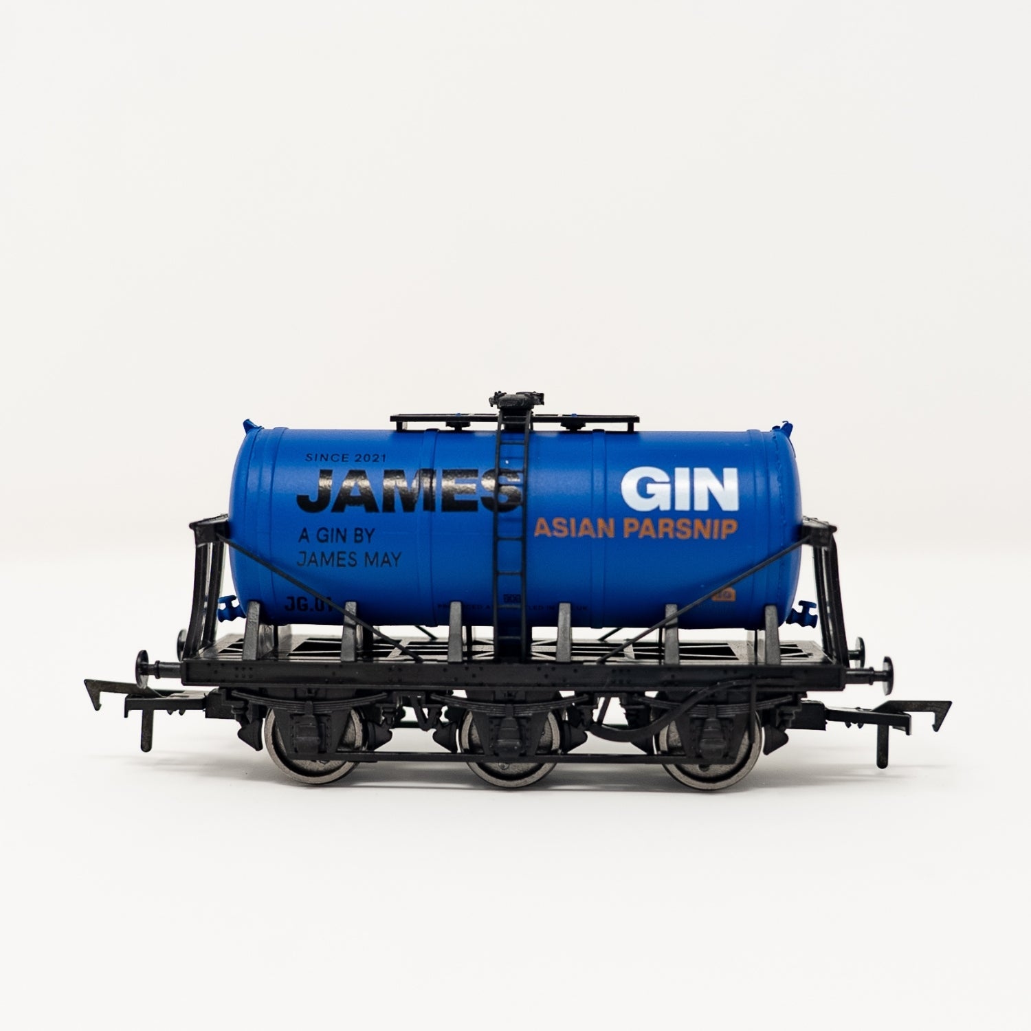 Limited Edition James Gin OO or HO Gauge 6-Wheel Tank Wagon